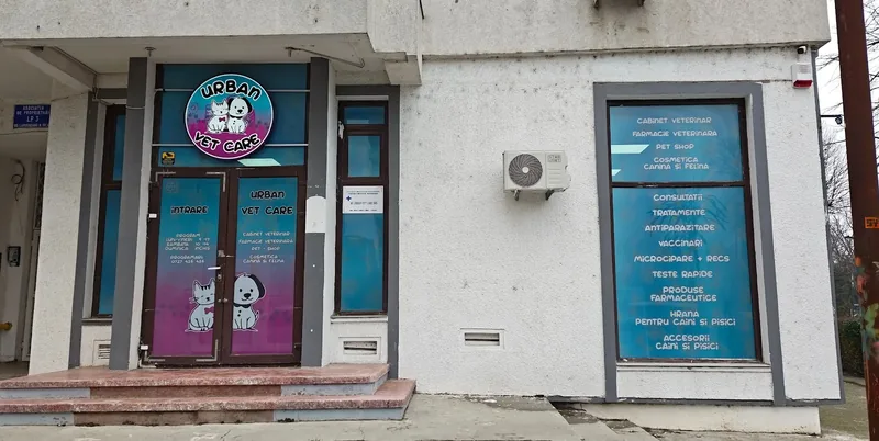 Intrarea în Urban Vet Care
